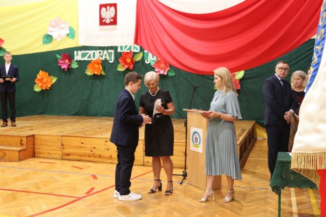 b_1024_768_0_00_images_2022_2023_Zakonczenie_349182756_727424305852187_1439376813475508669_n